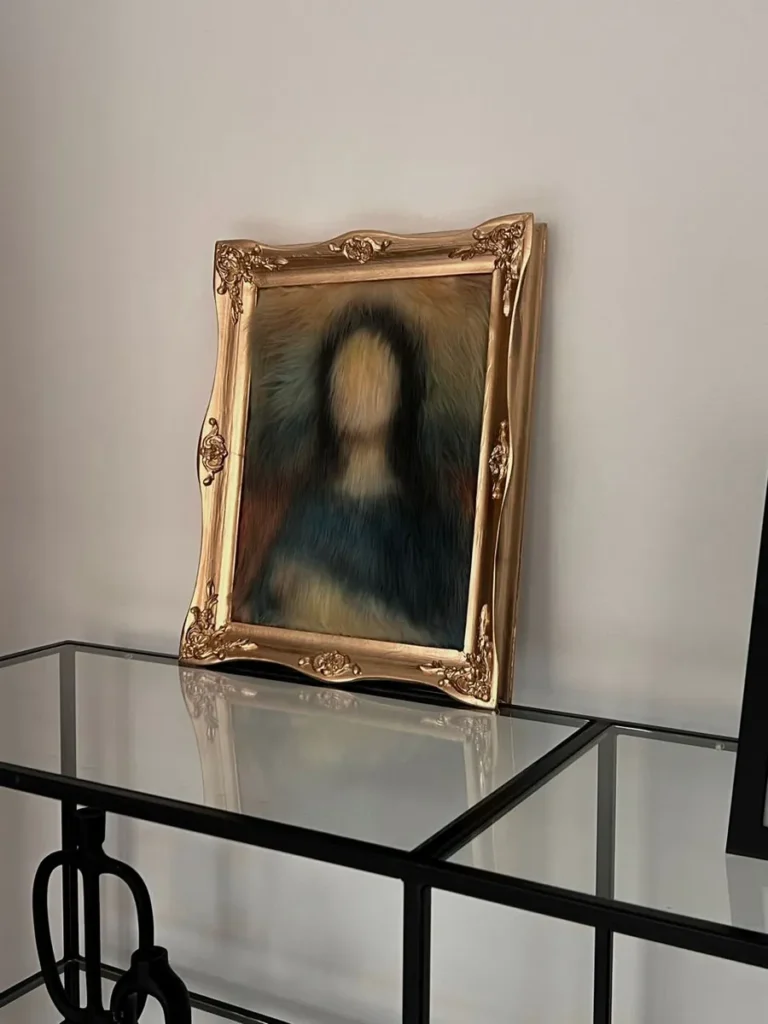 Customer photo of FLUFFY MONA LISA