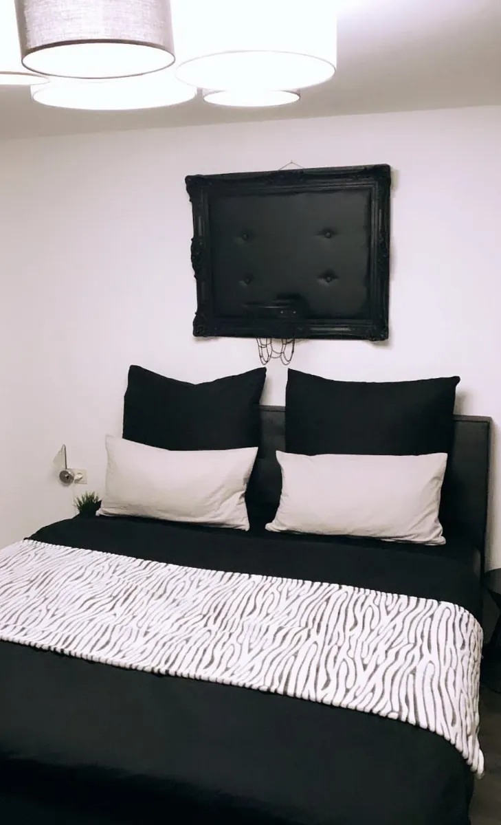 Customer photo of Black Basketball Hoop