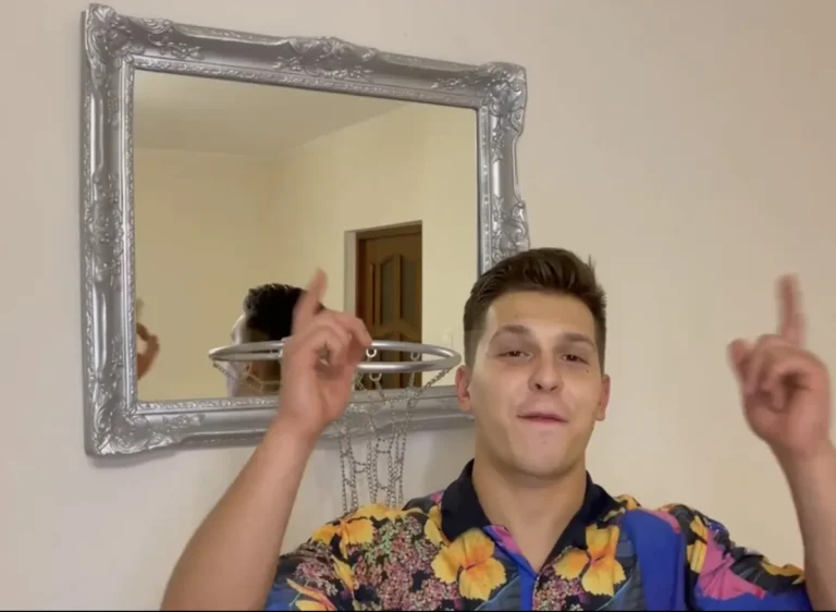 Customer photo of Framed Mirror Basketball Hoop