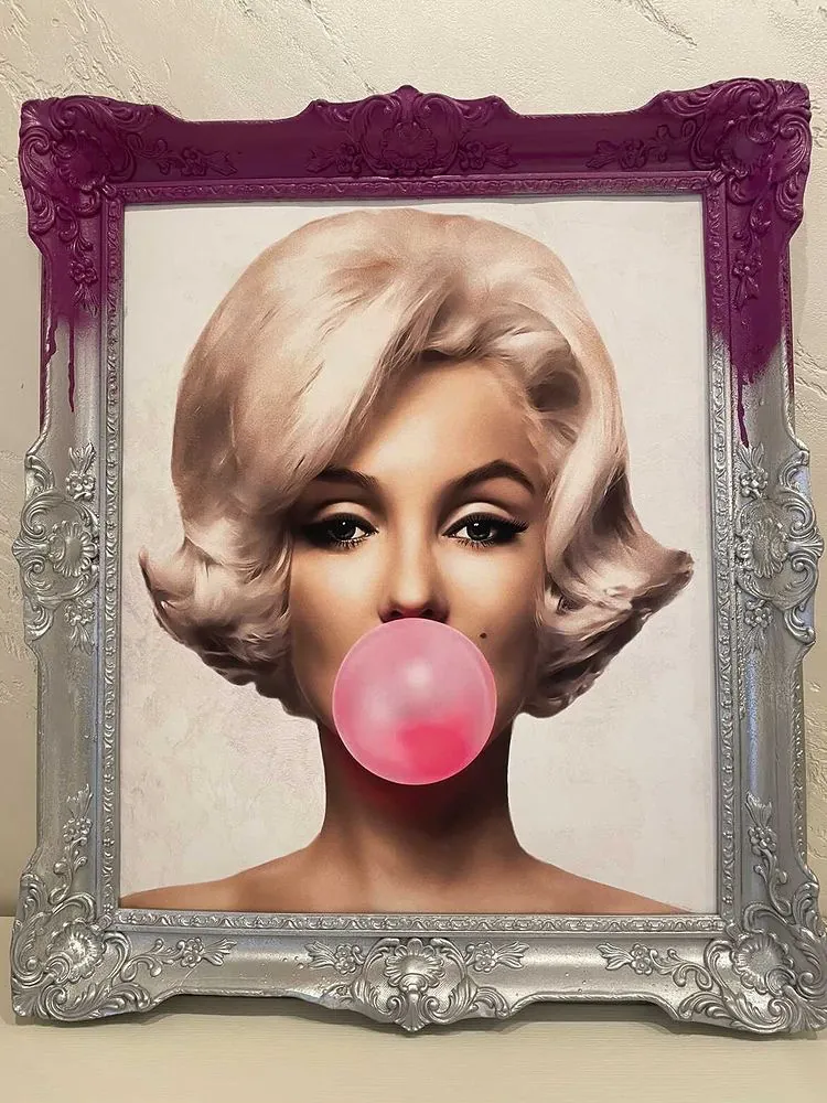 Customer photo of Marilyn Monroe // Framed Canvas